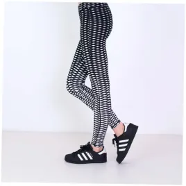 legginsy-true-geometry-czarny-sk17165