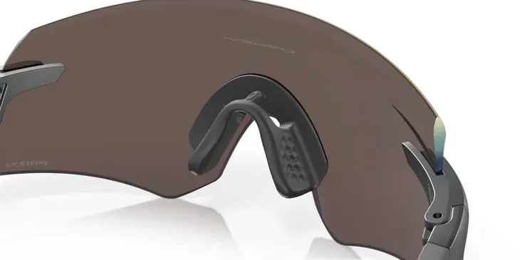 okulary-oakley-encoder-matte-carbon-prizm-24k-oo947104-cechy-dodatkowe-etui-w-zestawie