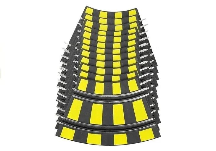 tor-samochodowy-track-racing-dwa-auta-565-cm-stan-nowy-wiek-dziecka-0