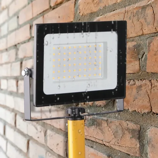 halogen-led-statyw-budowlany-roboczy-naswietlacz-marka-inna-stan-nowy