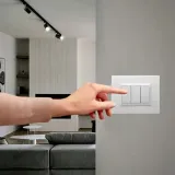 reflektor-do-szynoprzewodu-bialy-gu10-trojfazowy-stan-nowy