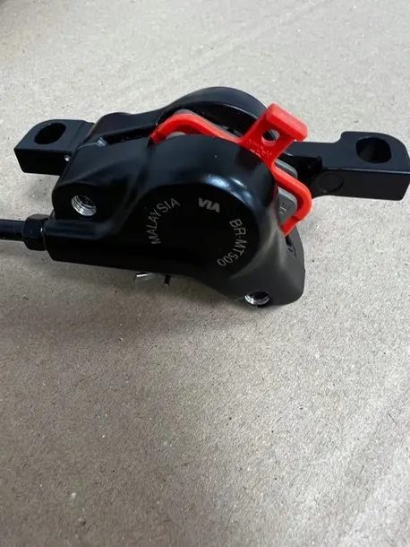 hamulec-hydrauliczny-shimano-mt501-170-tyl-model-inny