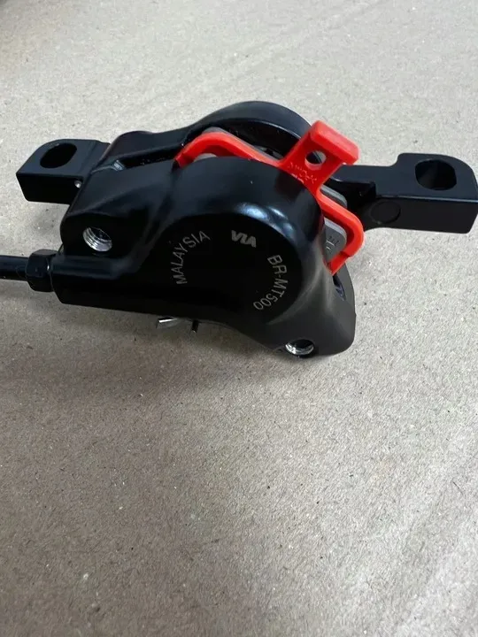 hamulec-hydrauliczny-shimano-mt501-170-tyl