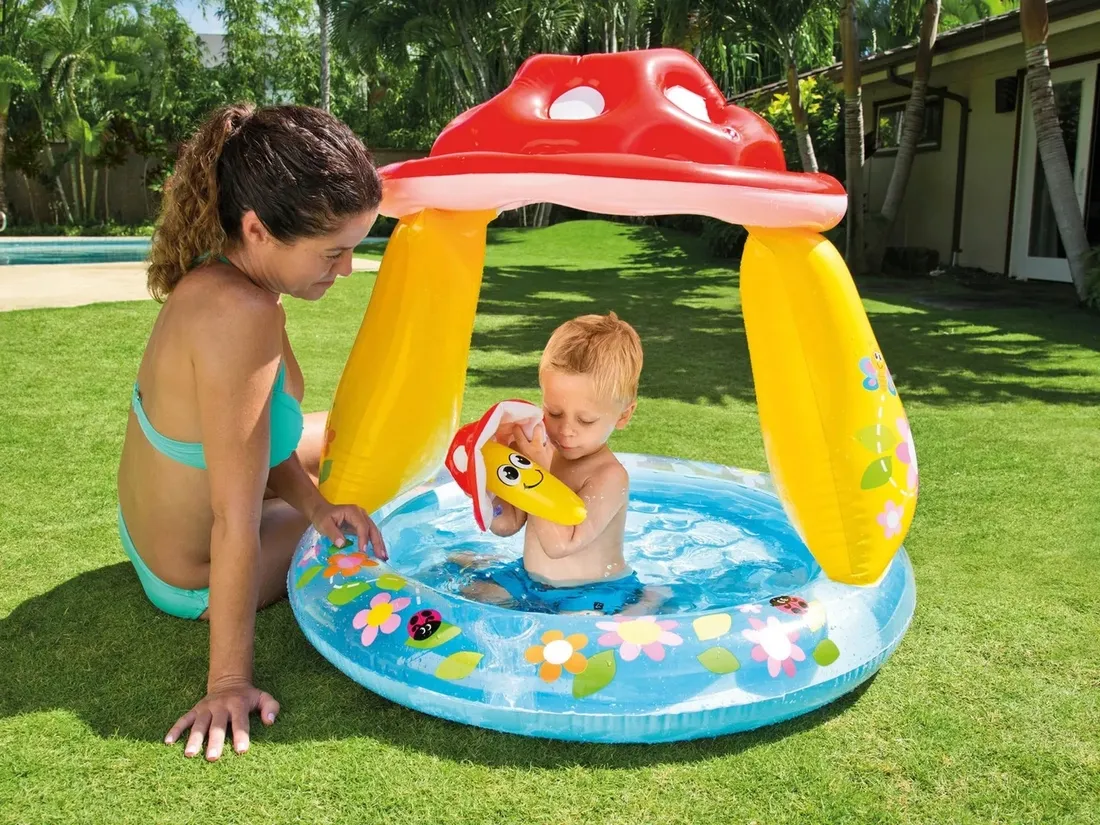 basen-brodzik-dmuchany-dla-dzieci-muchomor-dach-intex-57114
