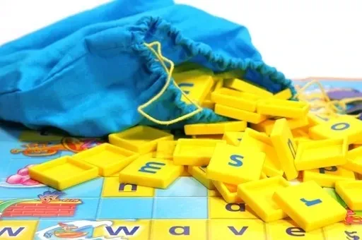 gra-scrabble-junior-wersja-polska-y9735-stan-nowy