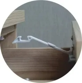 zamkniecie-zabezpieczajace-szuflade-model-01-kids-care-2-szt