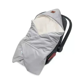 otulacz-kocyk-do-fotelika-samochodowego-nosidelka-cieply-zimowy