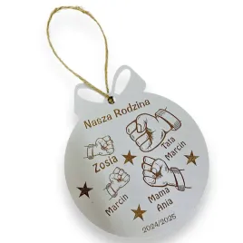 drewniana-grawerowana-bombka-rodzinna-ozdabiania-swieta-biala-rp957