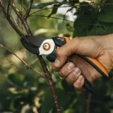 fiskars-sekator-kowadelkowy-solid-p361-1057165-i-zasilanie-reczne