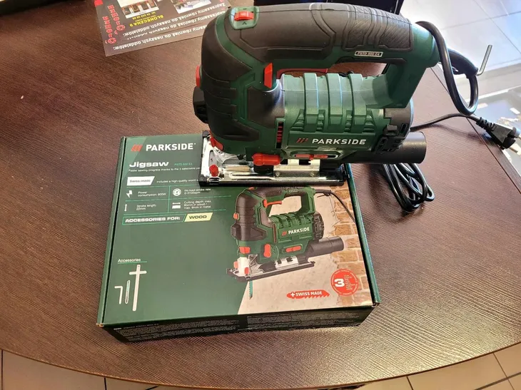wyrzynarka-parkside-pstd-800-e4-800-w-zasilanie-sieciowe