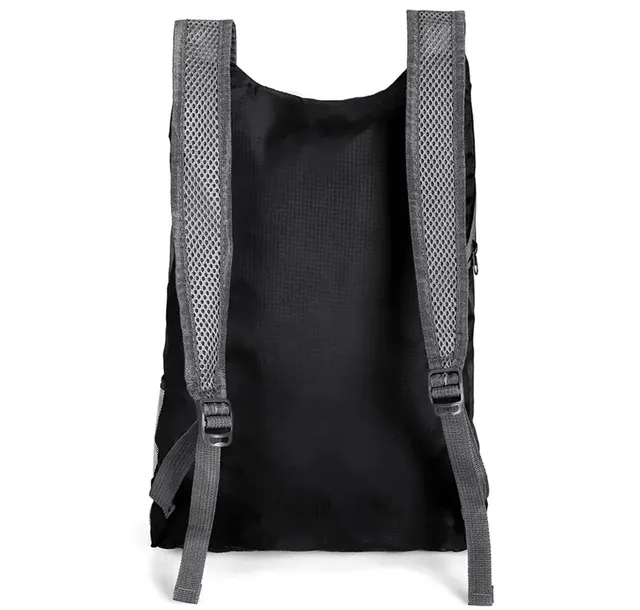 bq70-lekki-plecak-20l-czarny-material-dominujacy-poliester