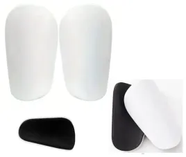 ochraniacze-nagolenniki-male-pilkarskie-na-piszczele-6x10cm-pro-dzieci