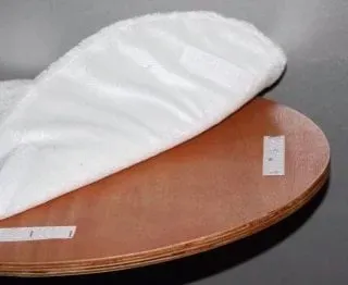 drapak-dla-kota-dolomit-pro-scienny-bialy-kerbl-rodzaj-legowisko-slupek-do-drapania-wieza