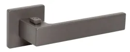 klamka-tupai-4275-5sq-141-prive-prawa-tytan-z-przyciskiem-na-rekojesci