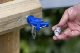 izolator-bramowy-x-premium-niebieski-kerbl