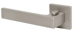 klamka-tupai-4275-5sq-142-prive-lewa-nikiel-z-przyciskiem-na-rekojesci