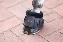 kaloszki-dla-konia-teddy-fleece-gumowe-czarny-roz-full-covalliero