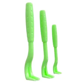 lapki-haczyki-przyrzad-do-wyciagania-kleszczy-3-sztuki-twister-u-psa-kota