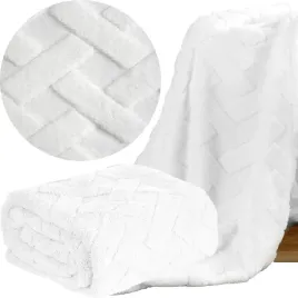 koc-narzuta-70x160-bialy-gruby-mieciutki-puszysty