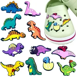 przypinka-pin-do-butow-crocs-crocsow-ozdoba-dinozaury-12-sztuk