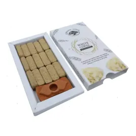 zestaw-15-kadzidelek-cegielek-z-podstawka-bialy-kopal