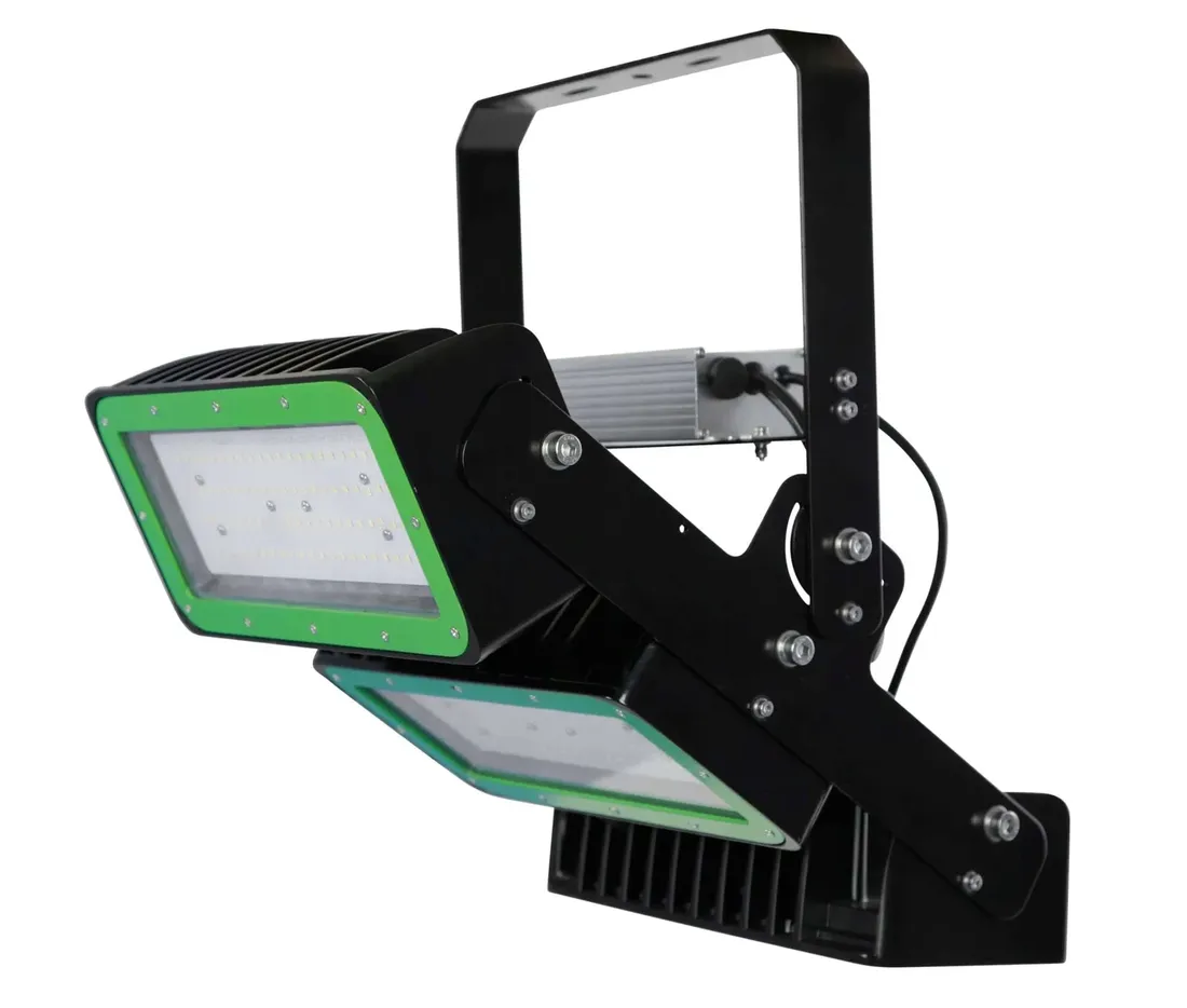 oswietlenie-multiled-pro-150-w-kerbl