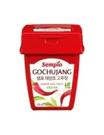 pasta-paprykowa-chili-ostry-sos-gochujang-kluski-ryzowe-slupki-tteokbokki