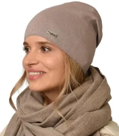 modna-damska-jesienna-czapka-podpinana-polski-producent-latte-v3