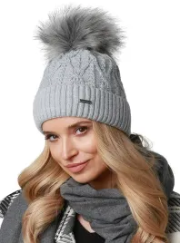 zimowa-czapka-damska-polar-pompon-szary-v20