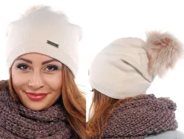 modna-czapka-krasnal-z-pomponem-jenot-c7-bez-hit