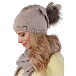 czapka-zimowa-beanie-z-pomponem-cappucino-p1