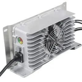 ladowarka-agm-summit-charger-smcz1p-1-5kw-60v-20a-do-pontonow-lodzi-tokarex