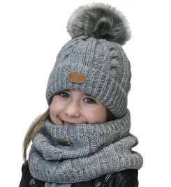 szary-cieply-komplet-na-polarze-czapka-i-komin
