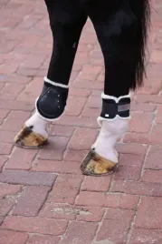 ochraniacze-dla-konia-tecair-ze-sztucznym-futrem-tyly-roz-full-covalli