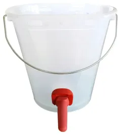 wiadro-do-pojenia-cielat-z-zaworem-fixclip-i-smoczkiem-gumowym-8-l-transp