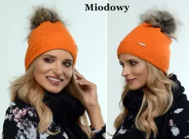 gruba-wywijana-czapka-z-pomponem-polarem-kolory-l2