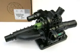 obudowa-termostatu-citroen-peugeot-1-6-hdi-1336ax-nowy-oryginal-oe