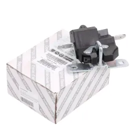 zamek-klapy-bagaznika-tyl-alfa-romeo-mito-50513866-fca-oe-oryginal