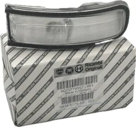lampka-kierunkowskaz-w-lusterku-prawy-jeep-renegade-71779557-oe-oryginal