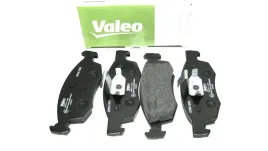 klocki-przod-dacia-logan-sandero-valeo