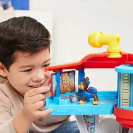 psi-patrol-baza-ze-zjezdzalnia-chase-pojazd-radiowoz