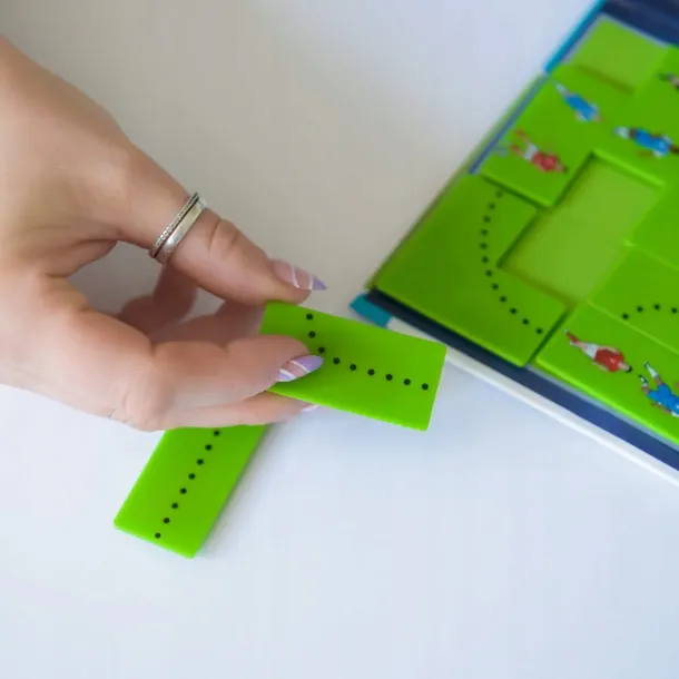 gooal-smart-games-eng-ilustrator-iuvi-games