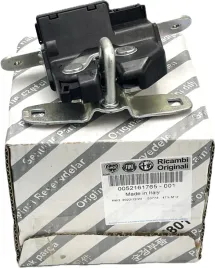 zamek-klapy-tyl-bagaznika-fiat-500-bravo-ii-grande-punto-52161765-fca-oe