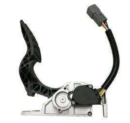 pedal-gazu-volvo-fh-82627957