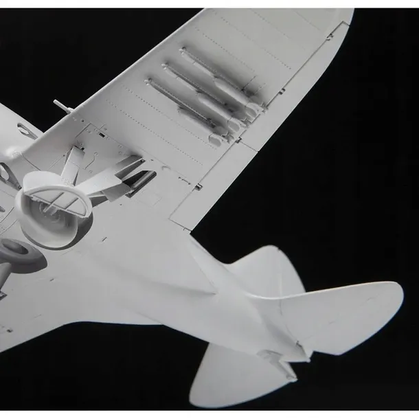 1-48-soviet-fighter-polikarpov-i-16-typ-5-model-i-16-type-5-radziecki-mysliwiec-1-48-zvezda-4832