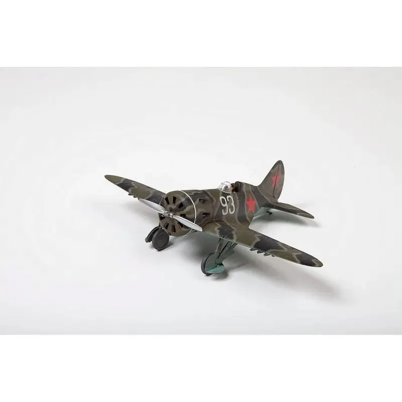 1-48-soviet-fighter-polikarpov-i-16-typ-5-marka-zvezda