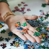 puzzle-3000-el-chatka-w-lesie-trefl-liczba-elementow-3000