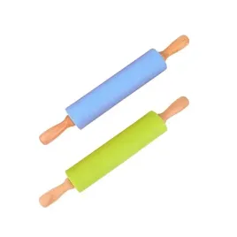 silikonowy-walek-do-ciasta-or-nieprzywierajacy-or-drewniana-raczka-or-40-cm-or