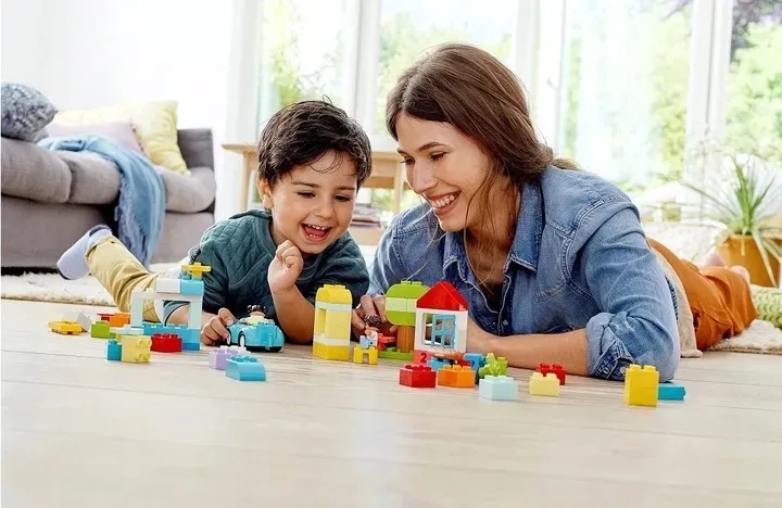 lego-duplo-pudelko-z-klockami-10913-bohater-inny