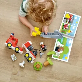 lego-duplo-10969-woz-strazacki-grajacy-prezent